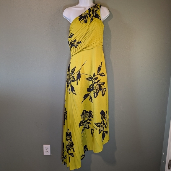 Nicole Miller Dresses & Skirts - Nicole Miller One-Shoulder Midi Dress NWOT Size 6
